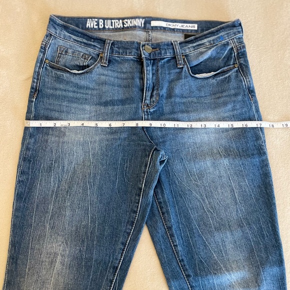 DKNY “Ave B” Ultra Skinny Crop Jeans - Size 4 - Picture 5 of 12